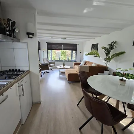 In The Dancing Forest, Cleaning Included Holiday home